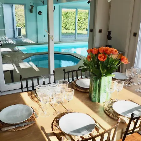Piscine Intérieure Villa *